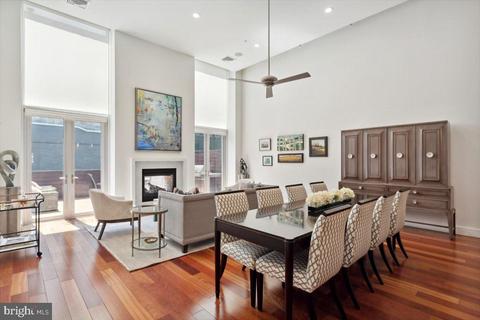2138 Race St, Philadelphia, PA 19103