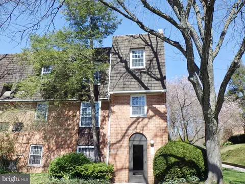4000 Gypsy Ln #747G1, Philadelphia, PA 19129