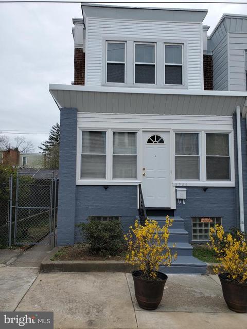 5725 N Lawrence St, Philadelphia, PA 19120