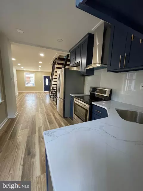 5335 Darrah St, Philadelphia, PA 19124