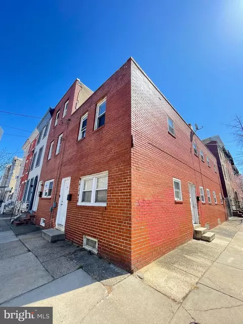 2201 Coral St, Philadelphia, PA 19125