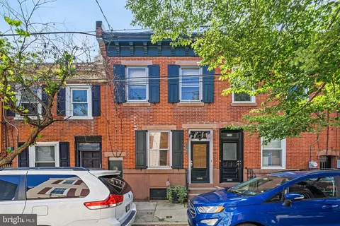 1132 E Oxford St, Philadelphia, PA 19125