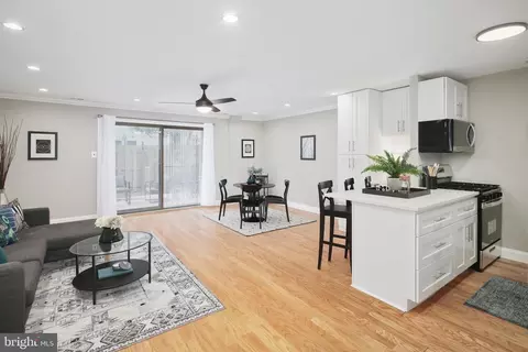 768 N 24th St #1, Philadelphia, PA 19130