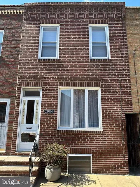 2984 E Thompson St, Philadelphia, PA 19134