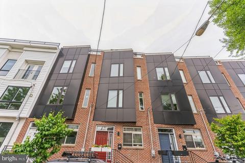 2142 E Hazzard St, Philadelphia, PA 19125
