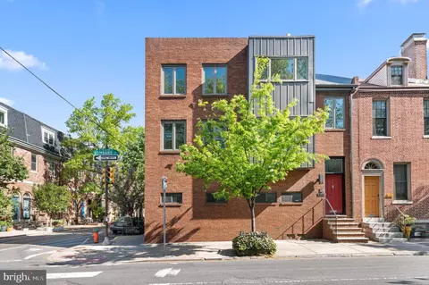 1045 Lombard St, Philadelphia, PA 19147