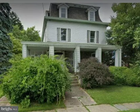 509 Independence Ave, Philadelphia, PA 19126