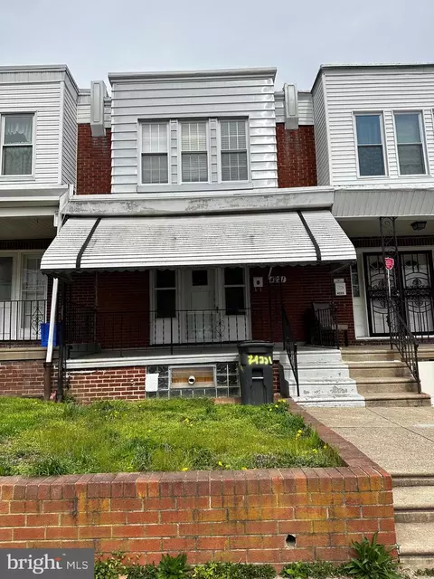 4221 Frost St, Philadelphia, PA 19136