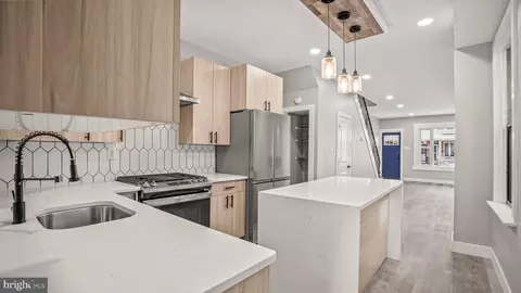 2561 E Ontario St, Philadelphia, PA 19134