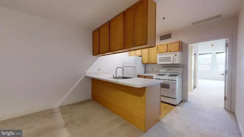 1100 Vine St #1207, Philadelphia, PA 19107