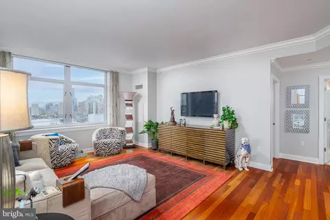 440 S Broad St #1102, Philadelphia, PA 19146