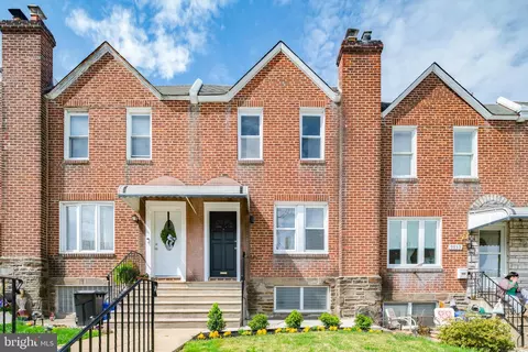 5931 Jannette St, Philadelphia, PA 19128