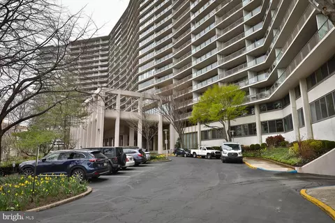 2401 Pennsylvania Ave #4B22, Philadelphia, PA 19130