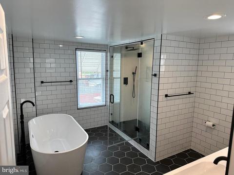 2624 E Indiana Ave, Philadelphia, PA 19134