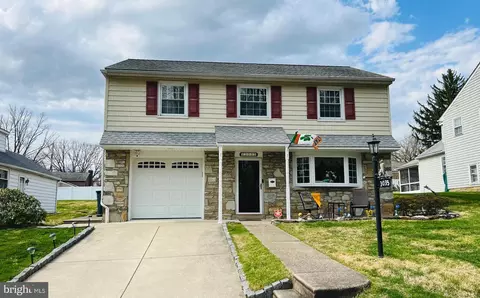 3035 Winchester Ave, Philadelphia, PA 19136