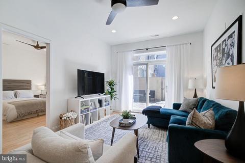 1309 N 11 N Lawrence St #3, Philadelphia, PA 19122