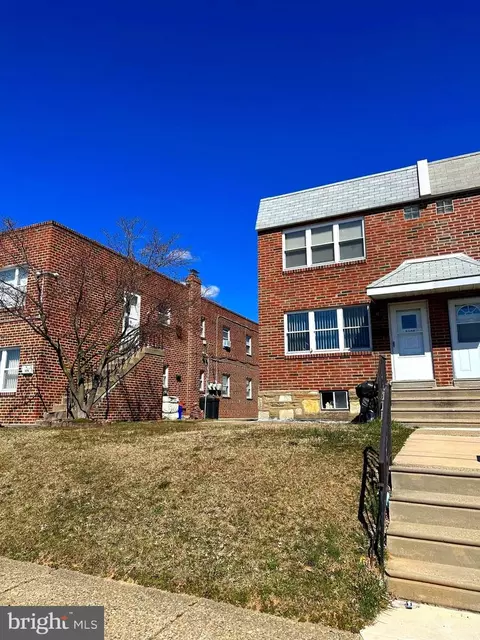 2305 Loney St, Philadelphia, PA 19152