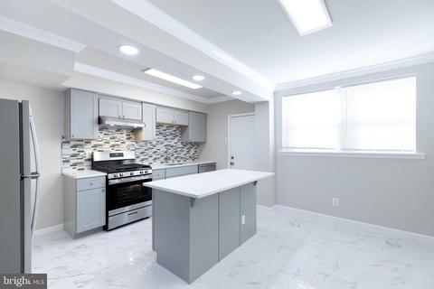 2636 S 73rd St, Philadelphia, PA 19153