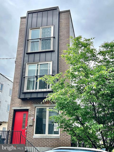 1017 N 3rd St, Philadelphia, PA 19123