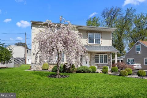 11008 Lindsay St, Philadelphia, PA 19116