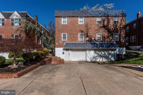 8840 Manchester Ave, Philadelphia, PA 19152
