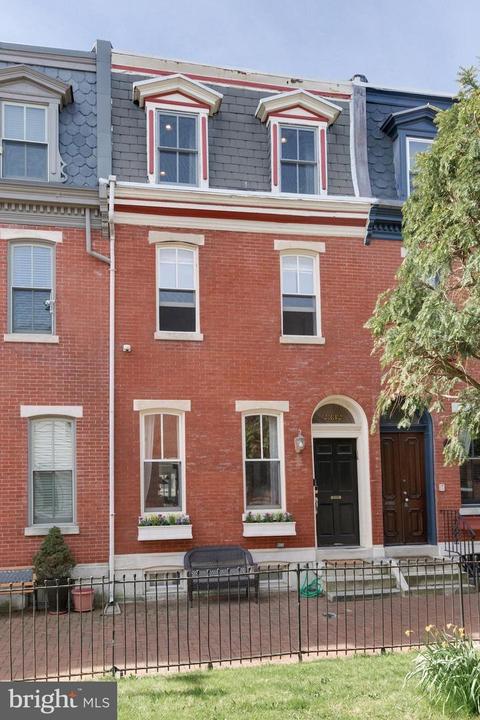 2332 Saint Albans St, Philadelphia, PA 19146
