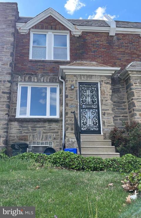6128 N 8th St, Philadelphia, PA 19120