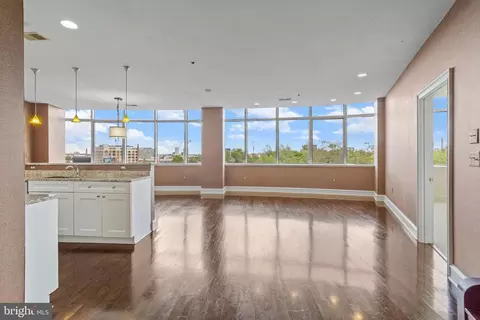 20159 N 8th St #502, Philadelphia, PA 19106