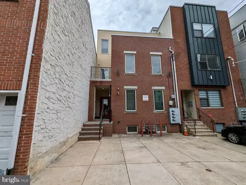825 N 20th St #C, Philadelphia, PA 19130