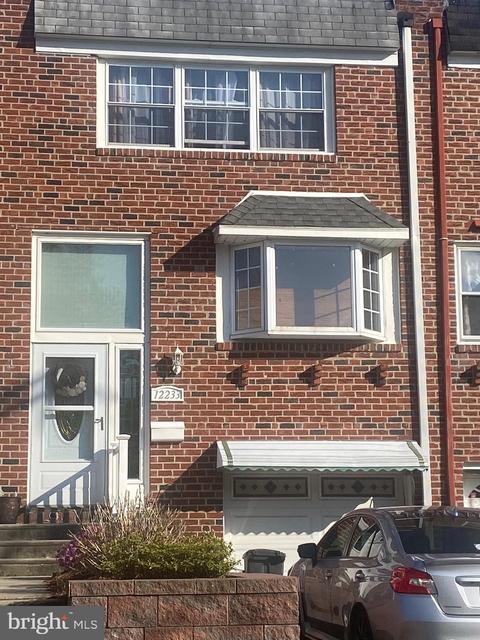 12233 Sweet Briar Rd, Philadelphia, PA 19154