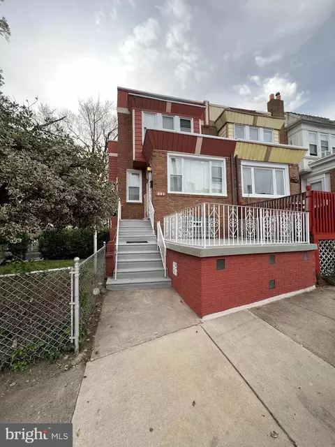 301 Elwood St, Philadelphia, PA 19144