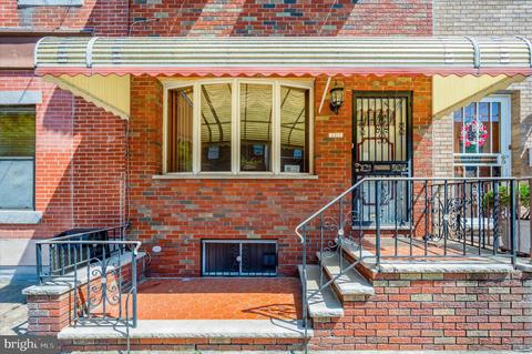 2217 S 13th St, Philadelphia, PA 19148