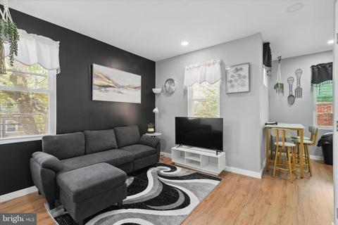 2240 S 65th St, Philadelphia, PA 19142