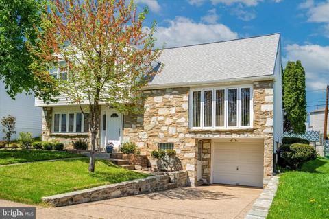 9816 Ferndale St, Philadelphia, PA 19115