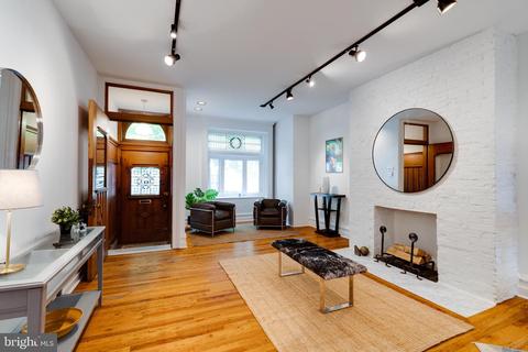 2144 Green St, Philadelphia, PA 19130