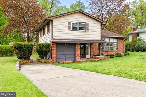 130 Greycourt Rd, Philadelphia, PA 19115