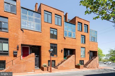 103 Lombard St #B, Philadelphia, PA 19147