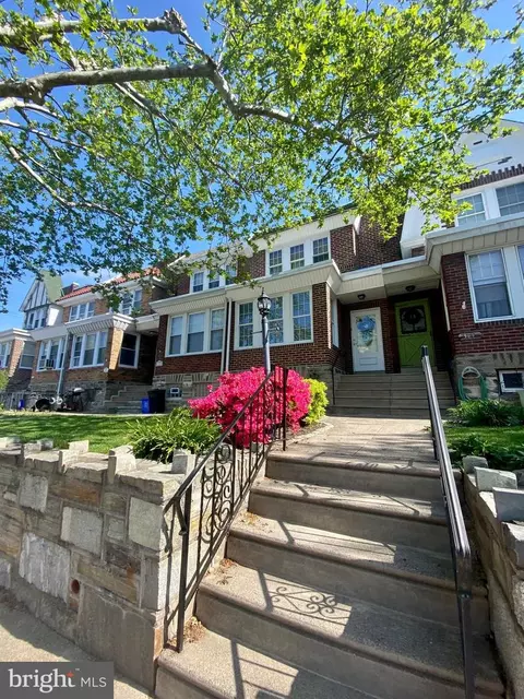 3209 Fanshawe St, Philadelphia, PA 19149