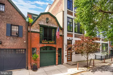 2026 Rittenhouse Sq, Philadelphia, PA 19103