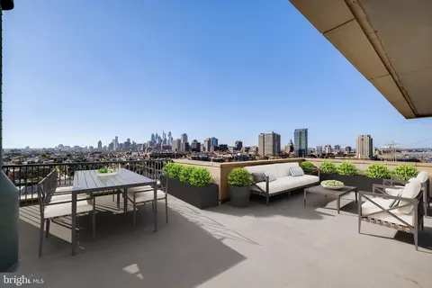 717 S Columbus Blvd #1101, Philadelphia, PA 19147