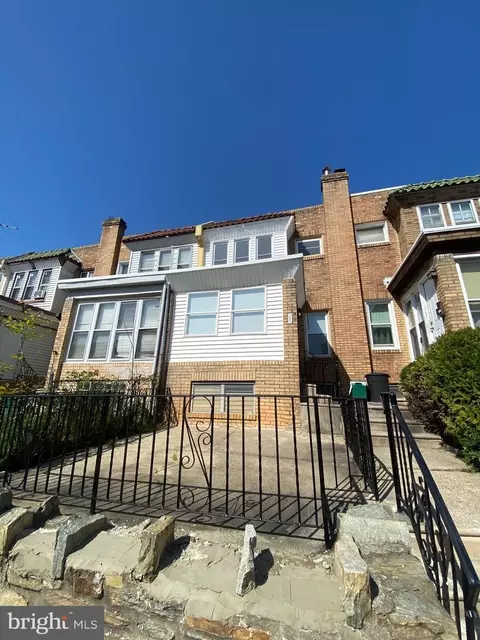 1377 Anchor St, Philadelphia, PA 19124