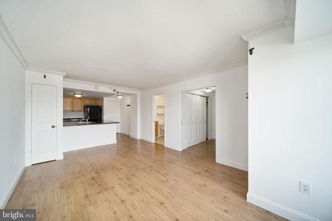 2001 Hamilton St #1716, Philadelphia, PA 19130