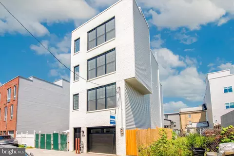 2828 Livingston St, Philadelphia, PA 19134