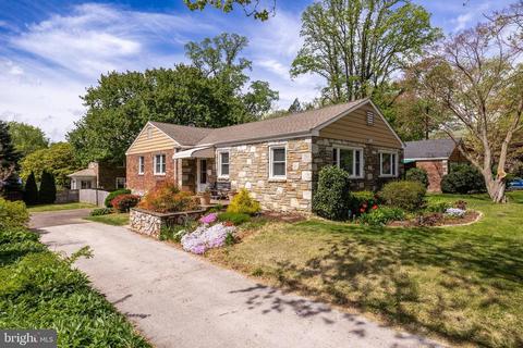 7020 Crittenden St, Philadelphia, PA 19119