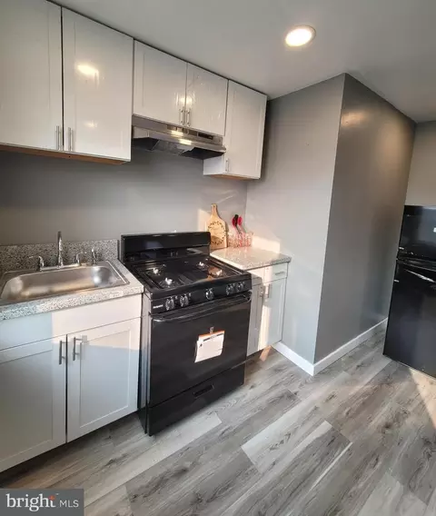 1612 Elaine St, Philadelphia, PA 19150