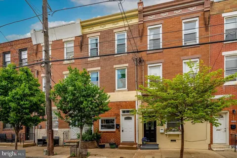 2524 Cedar St, Philadelphia, PA 19125