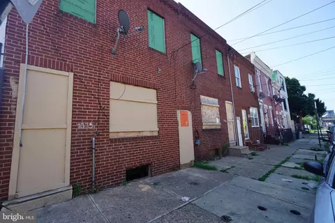 292325 D St, Philadelphia, PA 19134