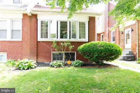 5031 Akron St, Philadelphia, PA 19124