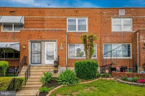 7923 Gilbert St, Philadelphia, PA 19150