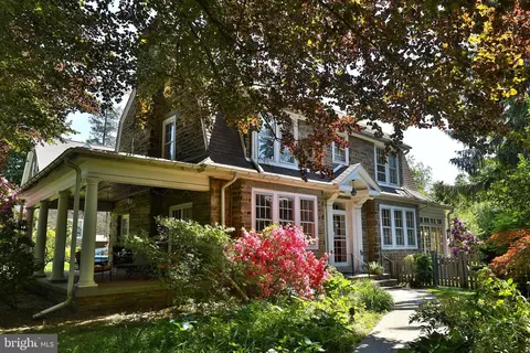 320 E Roumfort Rd, Philadelphia, PA 19119